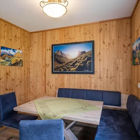 דירה Haus Zak שארניץ